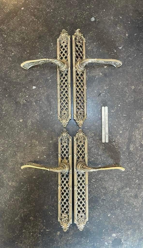 2xChique Deurklinken met Schild, klinken deurbeslag vintage, Ophalen of Verzenden, Gebruikt, Koper of Messing, Klink of Kruk
