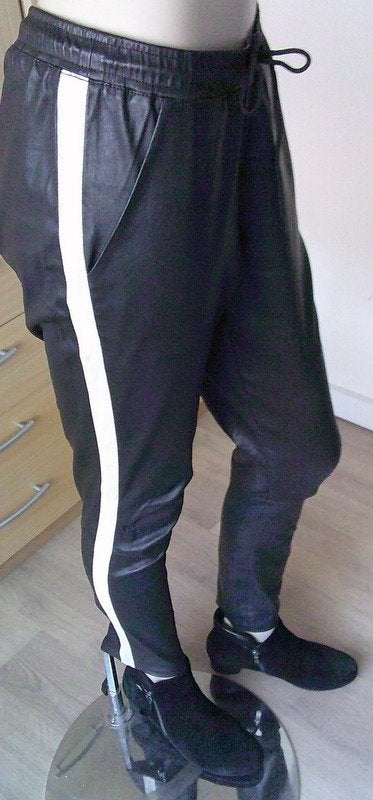 Goosecraft zwart met offwhite sportieve streep leren broek S, Kleding | Dames, Goosecraft, Verzenden, Zwart, Maat 36 (S)