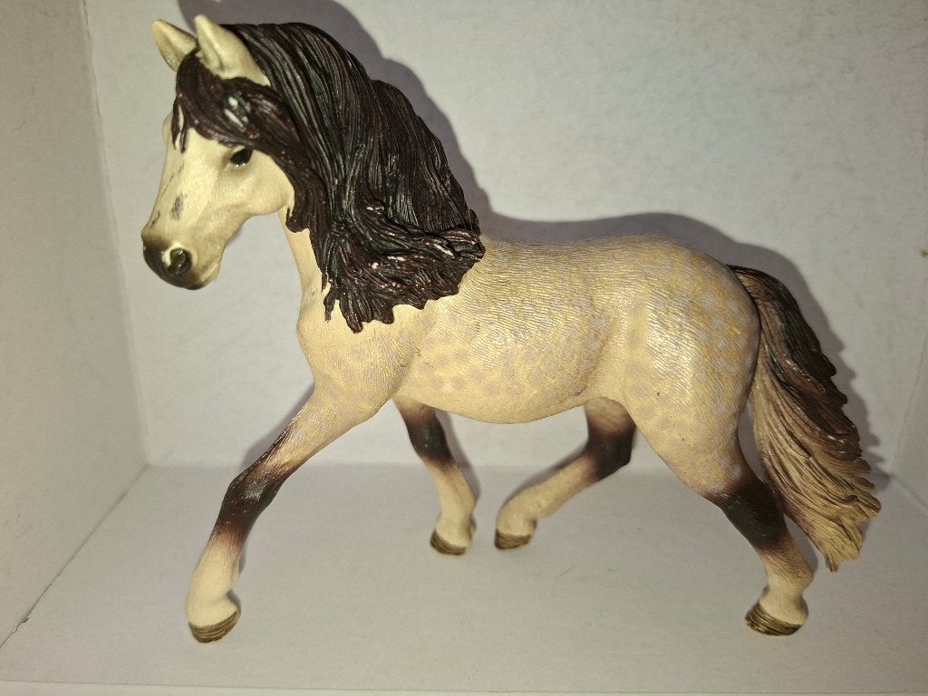 schleich beige/zwart paard 13793, Ophalen of Verzenden, Gebruikt, Paard, Beeldje of Figuurtje