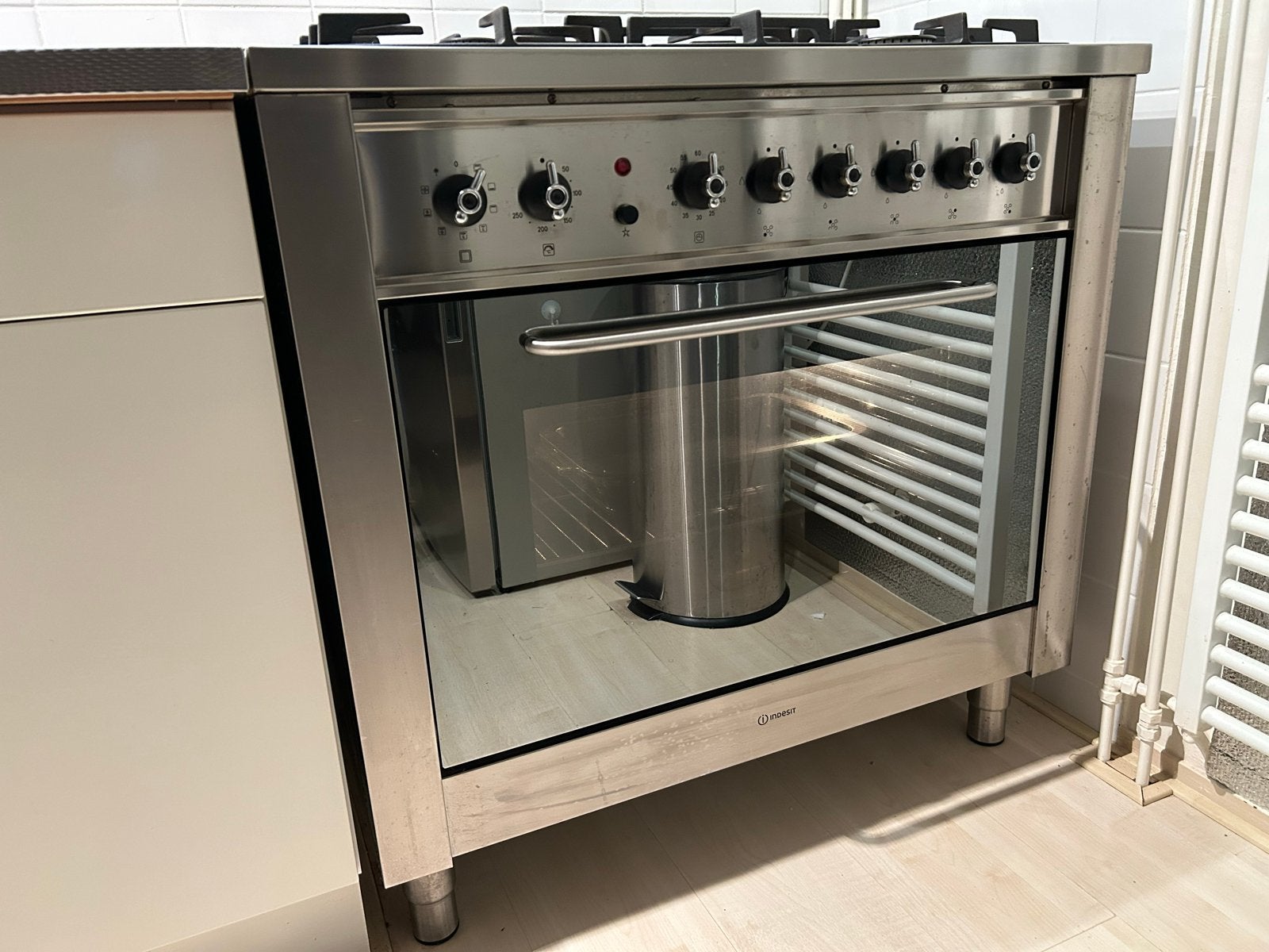 90cm Fornuis met Wokbrander - Goede Staat, Witgoed en Apparatuur, Ophalen, Gebruikt, 60 cm of meer, Gas