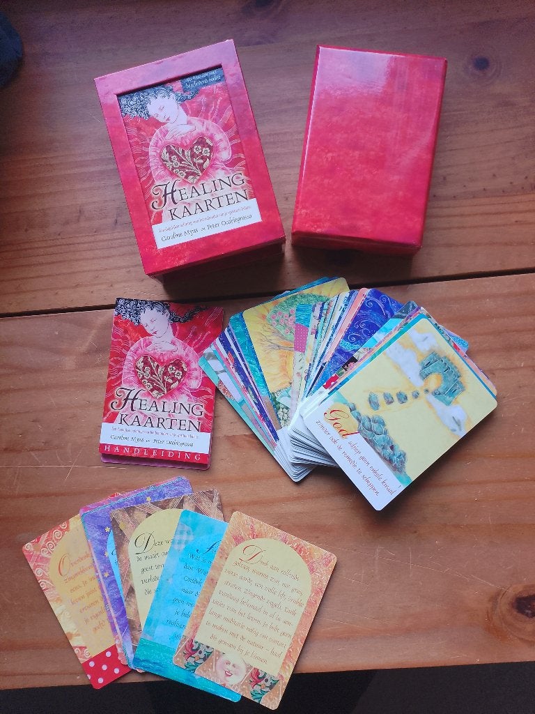 Healing Kaarten Caroline Myss & P. Occhiogrosso Nederlands, Boeken, Ophalen of Verzenden, Gelezen, Tarot of Kaarten leggen, Overige typen