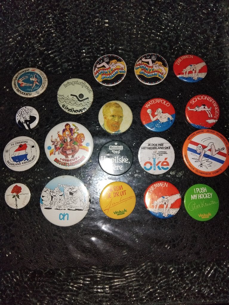 buttons, Ophalen of Verzenden, Gebruikt, Overige onderwerpen