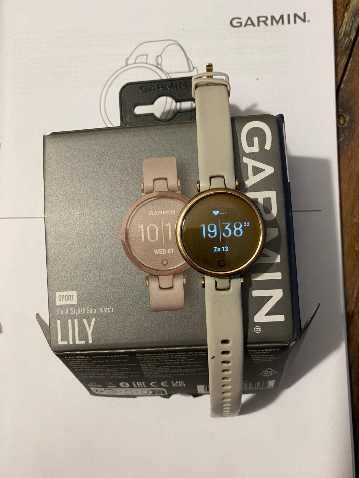 Garmin Lily Sport Smartwatch - Zo goed als nieuw, Hartslag, Ophalen of Verzenden, Zo goed als nieuw, Waterdicht