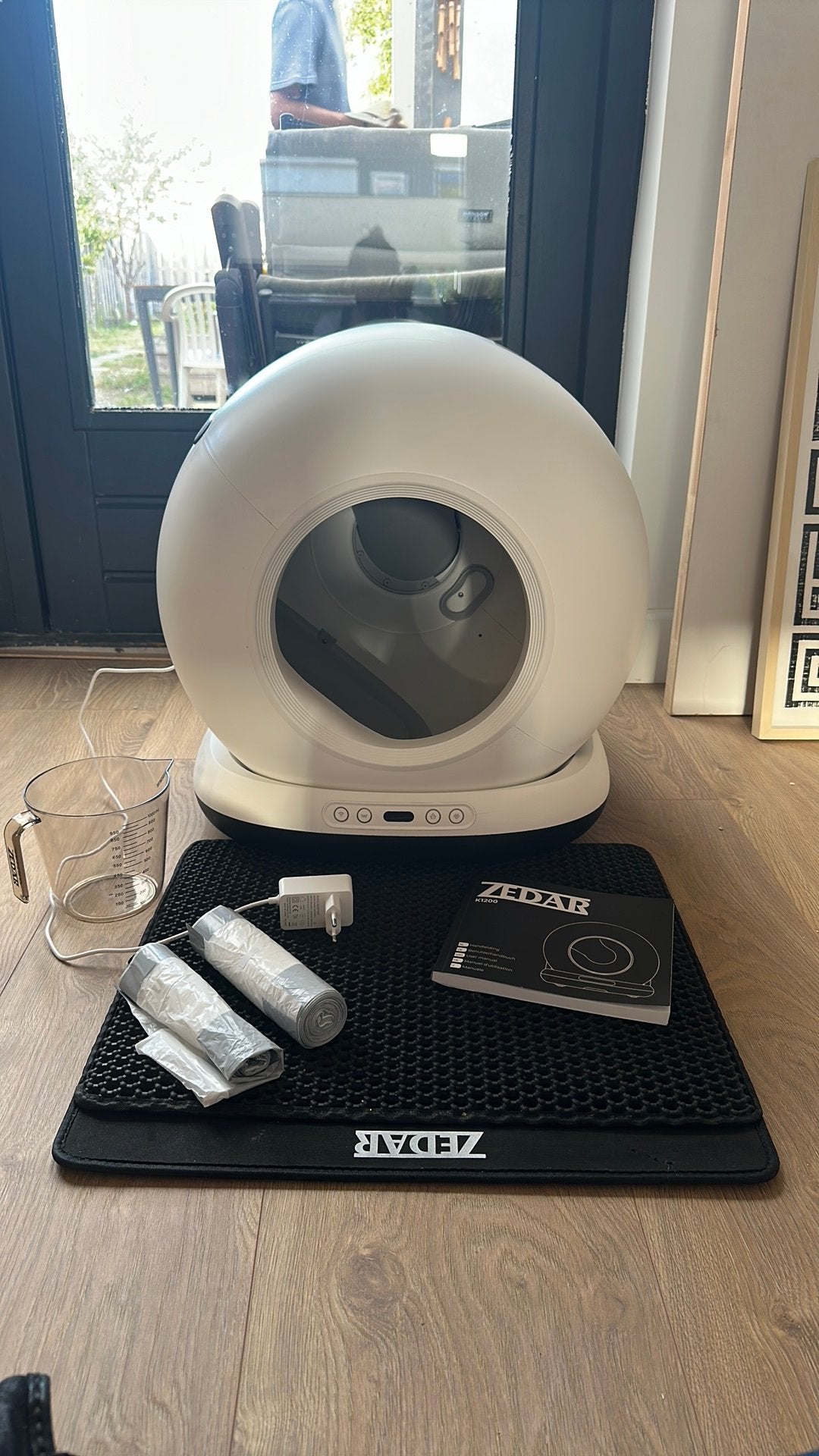 ZEDAR elektrische kattenbak K1200, Ophalen, Zo goed als nieuw