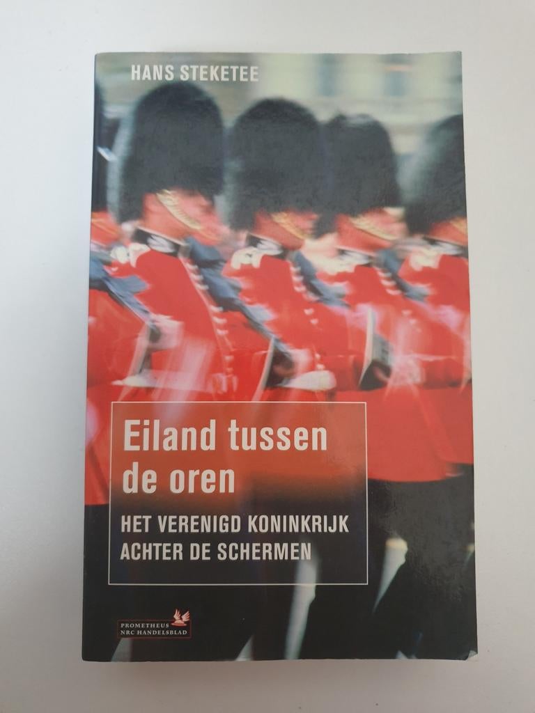 Eiland tussen de oren - Hans Steketee, Ophalen of Verzenden, Gelezen, Hans Steketee
