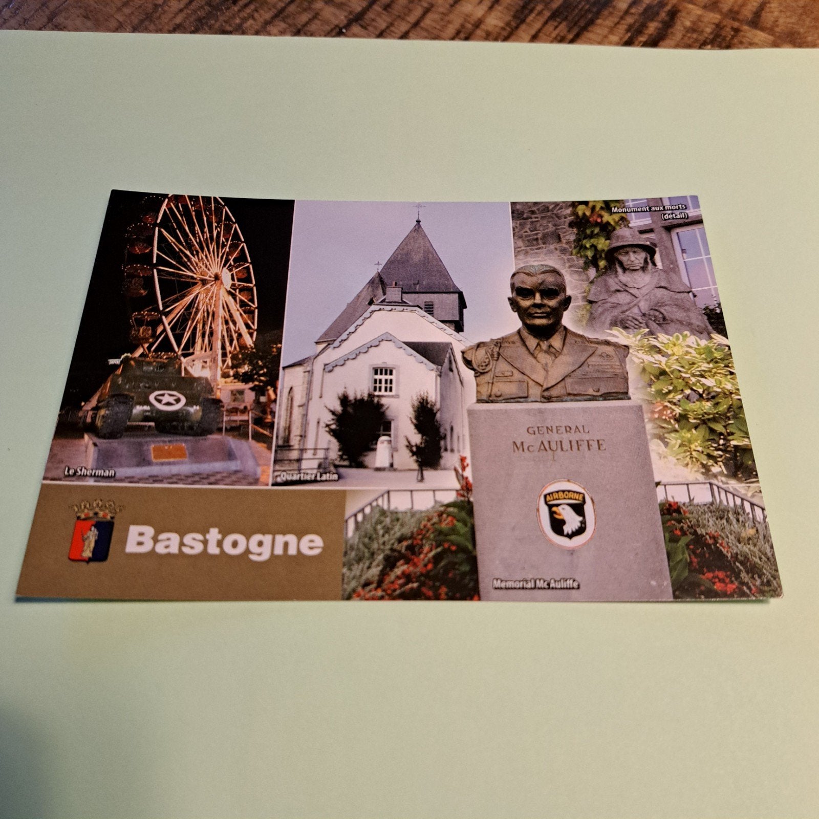Ansichtkaart Bastogne - Sherman, kerk, McAuliffe, Verzamelen, Ophalen of Verzenden, Landmacht, Overige gebieden, Overige typen