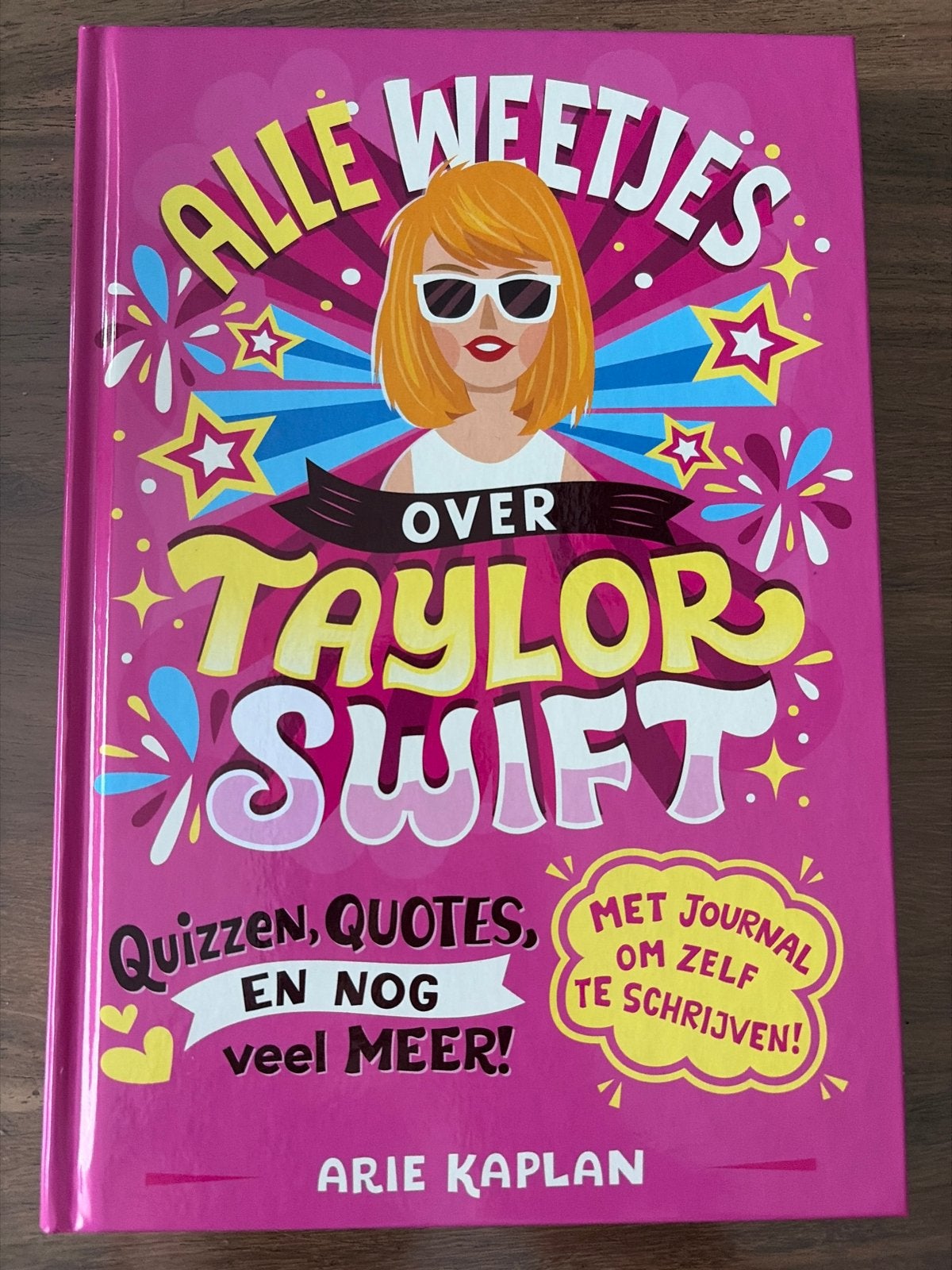 Alle weetjes over Taylor Swift - Quizen, quotes, journal, Boeken, Literatuur, Verzenden, Zo goed als nieuw, België