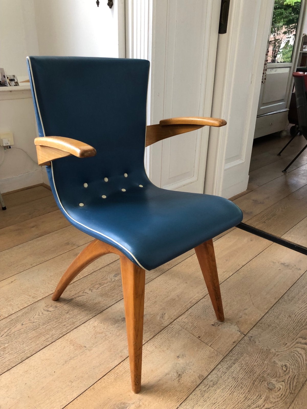 G.J. van Os Swing Chair blauw - Esdoornhout, Ophalen