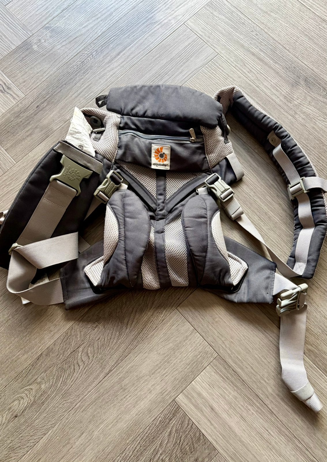 Ergobaby Performance Carrier, Cool Air Mesh in Charcoal Grey, Zo goed als nieuw, Rug, Draagzak, Ophalen