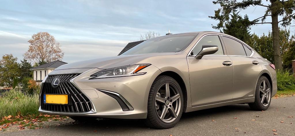 lexus velgen ES 300h 18 inch, TPMS en bouten zonder banden, Ophalen, 18 inch, Gebruikt, Banden en Velgen