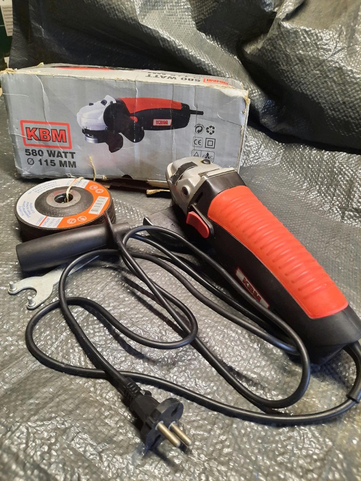 Haakse Slijper KBM  580W, Ophalen, Gebruikt, Minder dan 700 watt, Haakse handslijpmachine