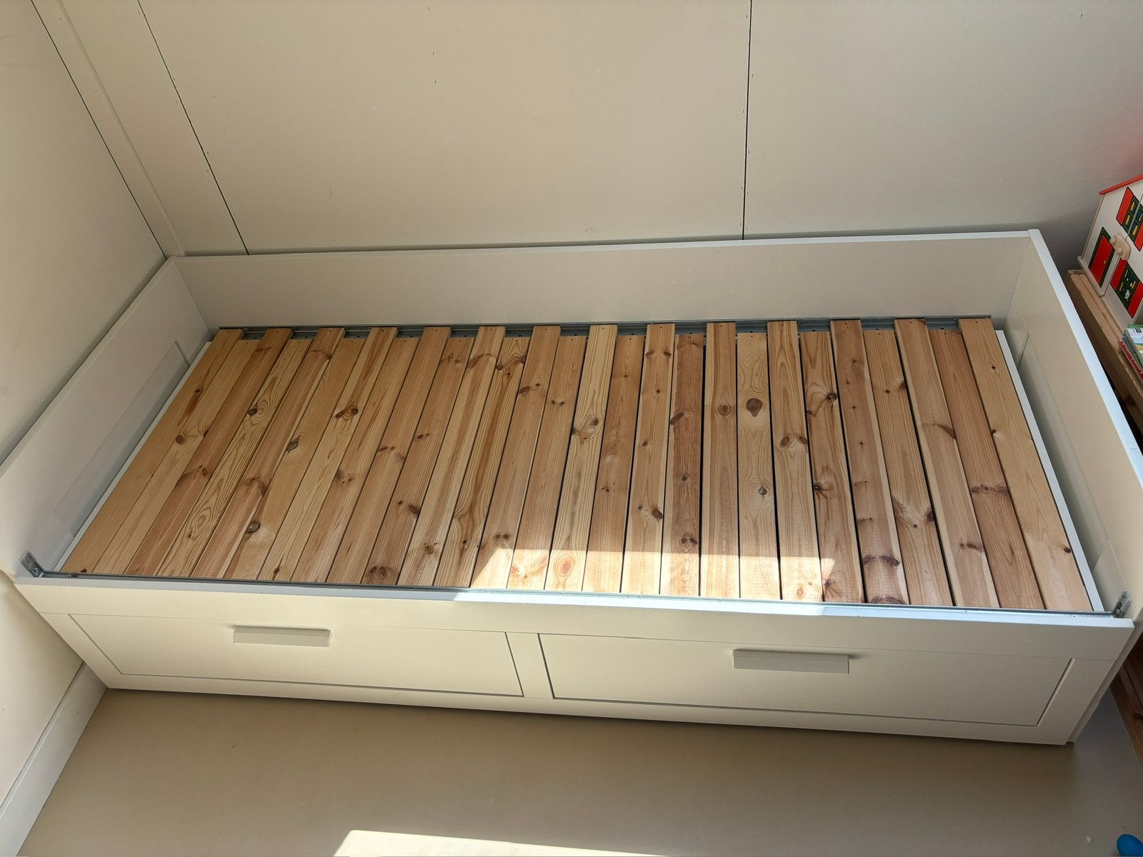 Ikea slaapbed Brimnes 80x200cm, Huis en Inrichting, Slaapkamer | Bedden, Eenpersoons, Wit, Zo goed als nieuw, Hout