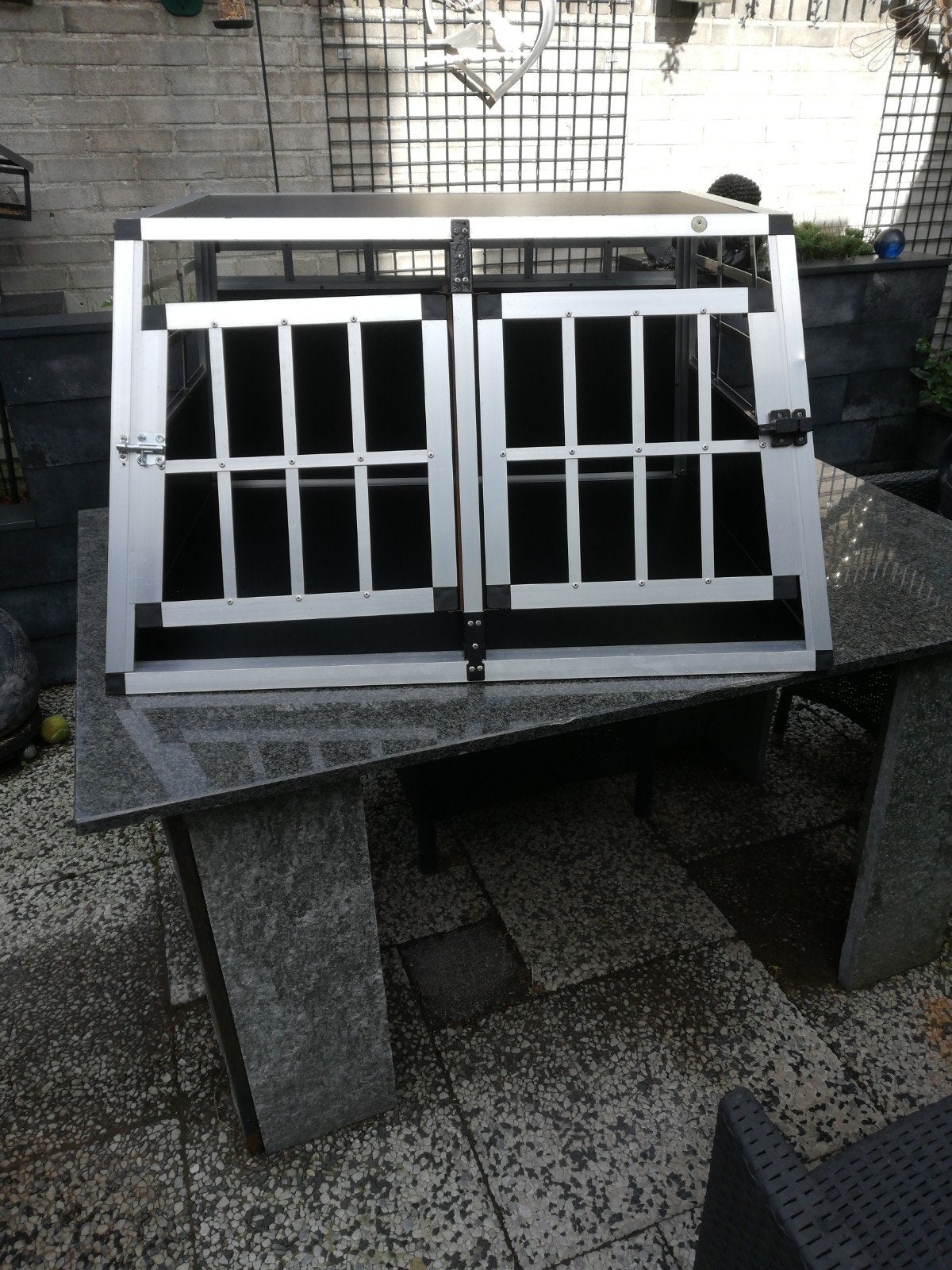 Te koop honden of katten bench voor auto, Ophalen, Zo goed als nieuw