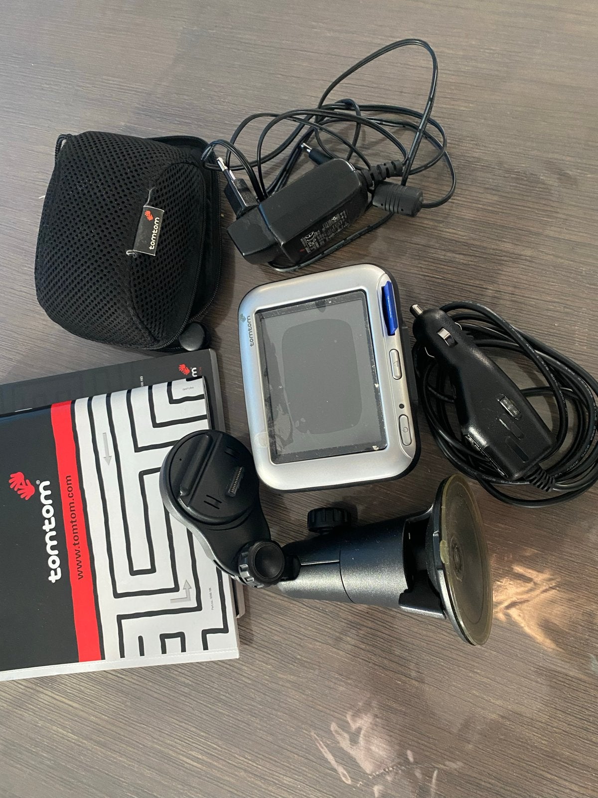 TomTom navigatiesysteem met accessoires, Ophalen, Gebruikt