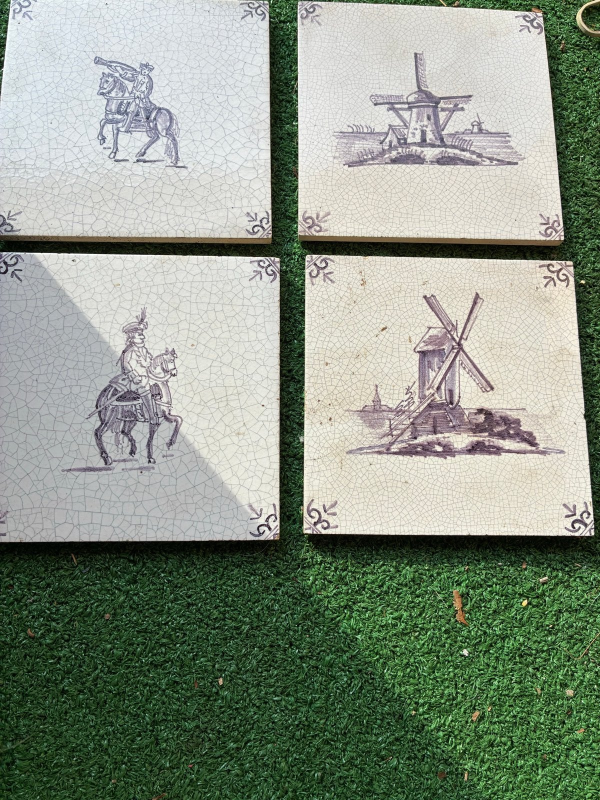 Set van 4 Antieke Delfts Blauwe Tegels met Molens en Ruiters, Antiek en Kunst, Ophalen