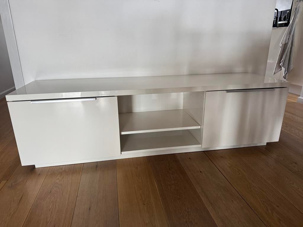 Byas ikea TV meubel, Ophalen, Gebruikt, 150 tot 200 cm, Minder dan 100 cm