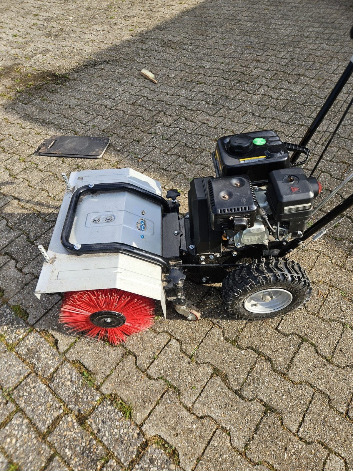 LUMAG KM-800 Benzine Veegmachine - Zo goed als nieuw, Ophalen, Zo goed als nieuw, LUMAG
