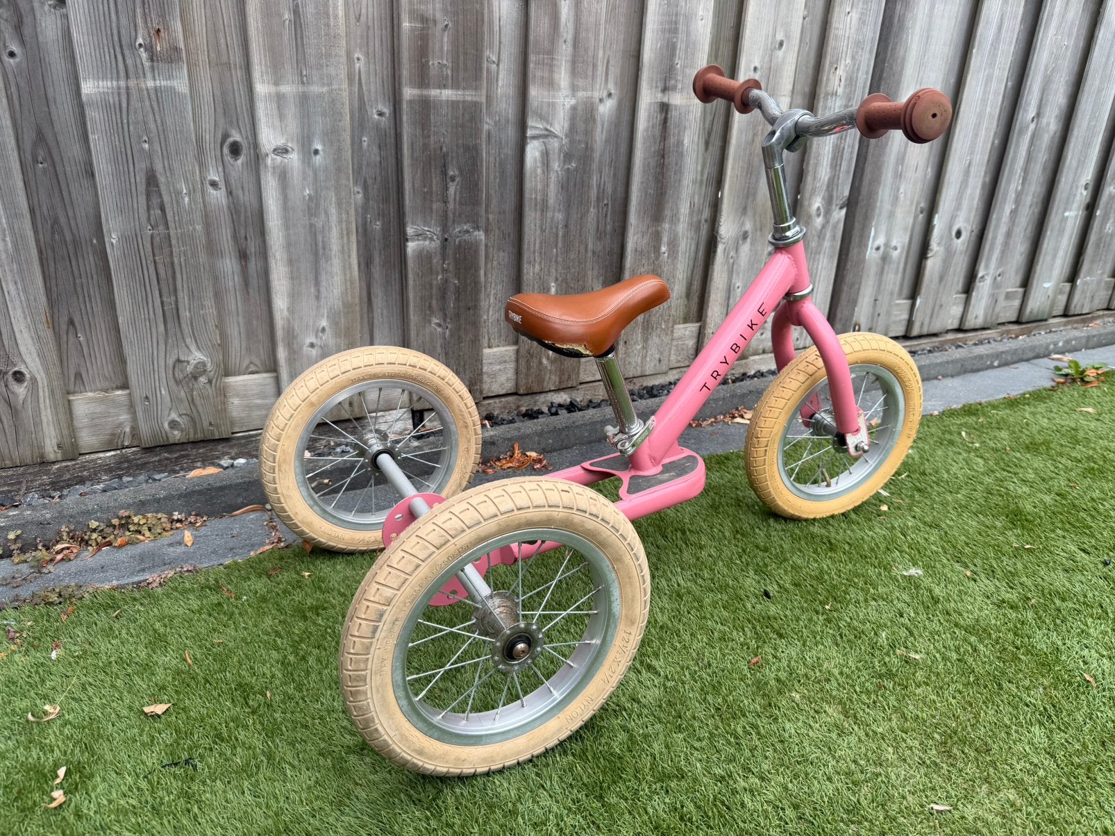 Trybike loopfiets compleet met 3e wiel roze en grijs/blauw