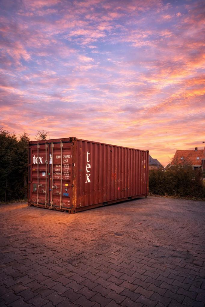 Gebruikte zeecontainer, Ophalen
