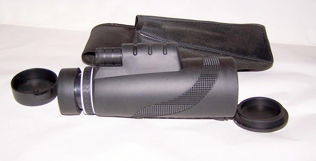 Telescoop 80 x 100. Nieuw in etui., Ophalen of Verzenden, Nieuw, Minder dan 80 mm, Lenzentelescoop (refractor)