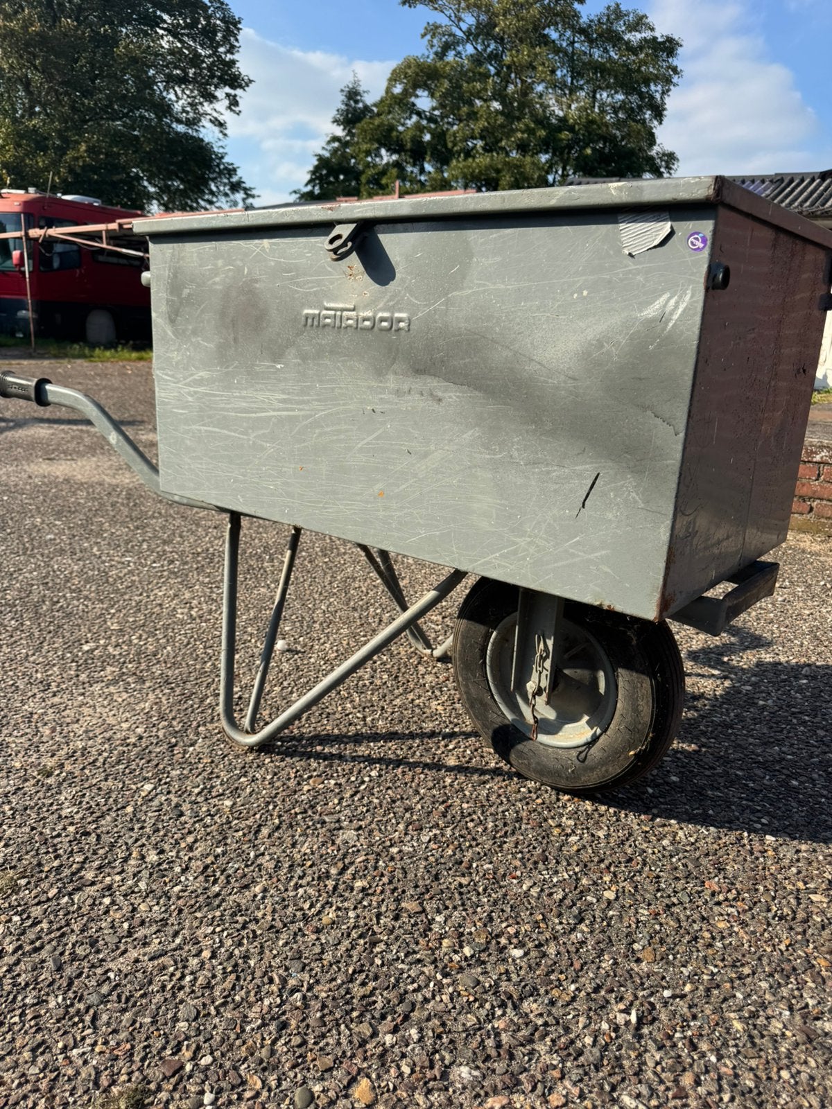 Matador gereedschapkruiwagen met comfort handvaten, Ophalen, Gebruikt, Handmatig, Eenwielig