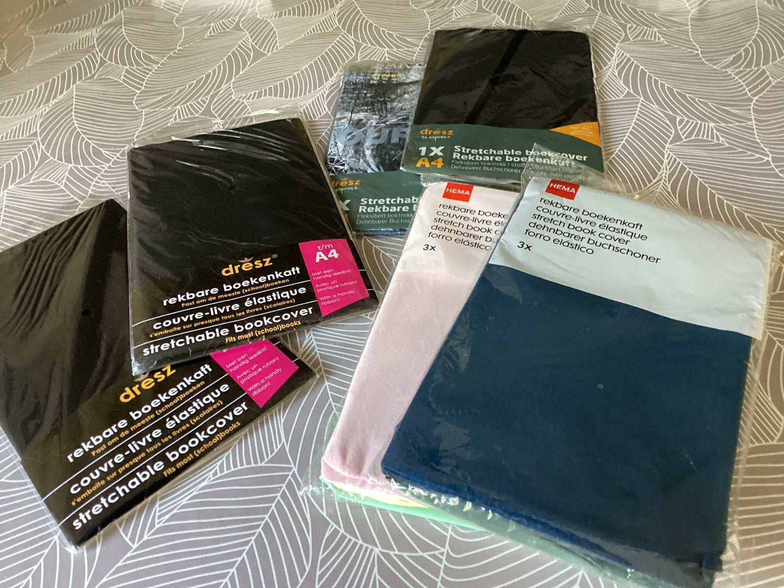 Gratis rekbare boekenkaften nieuw., Ophalen, Nieuw