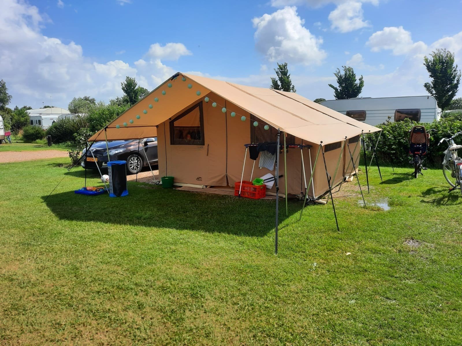 Cabanon Safari Lodge – ruime vouwwagen – echte eyecatcher, Ophalen, Beige, Cabanon, Aanwezig