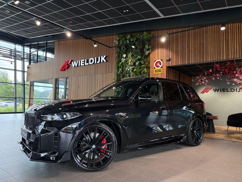BMW X5 xDrive50e Innovation Pack | M Sportpakket Pro | SKYLo, Automaat, Gebruikt, 2395 kg, Alcantara