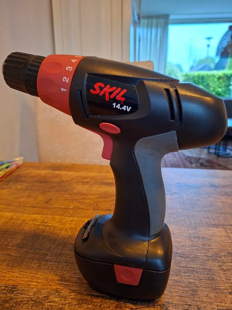 Accuboormachine Skil 14.4 v, Doe-het-zelf en Verbouw, Gereedschap | Boormachines, Ophalen of Verzenden, Minder dan 400 watt, Boor- en Schroefmachine