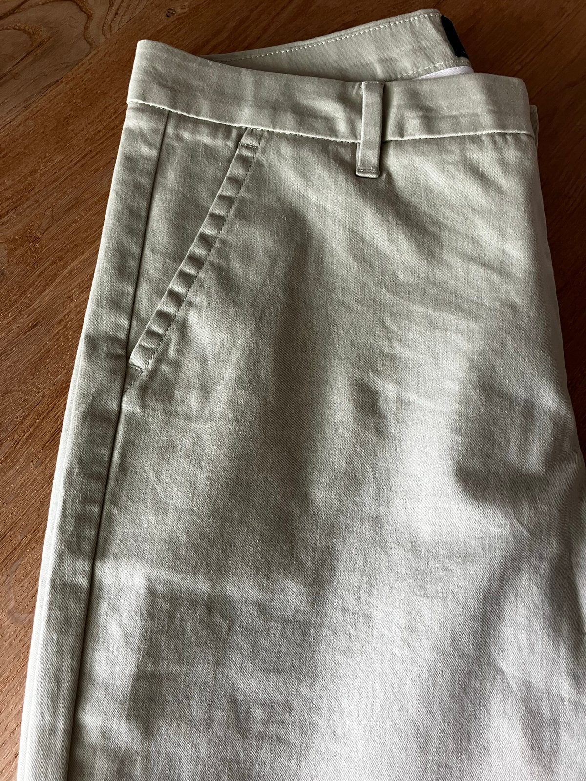 Dockers dames  Chino Broek - Beige, Zo goed als nieuw, Kleding | Heren, Broeken en Pantalons, Ophalen of Verzenden, Zo goed als nieuw