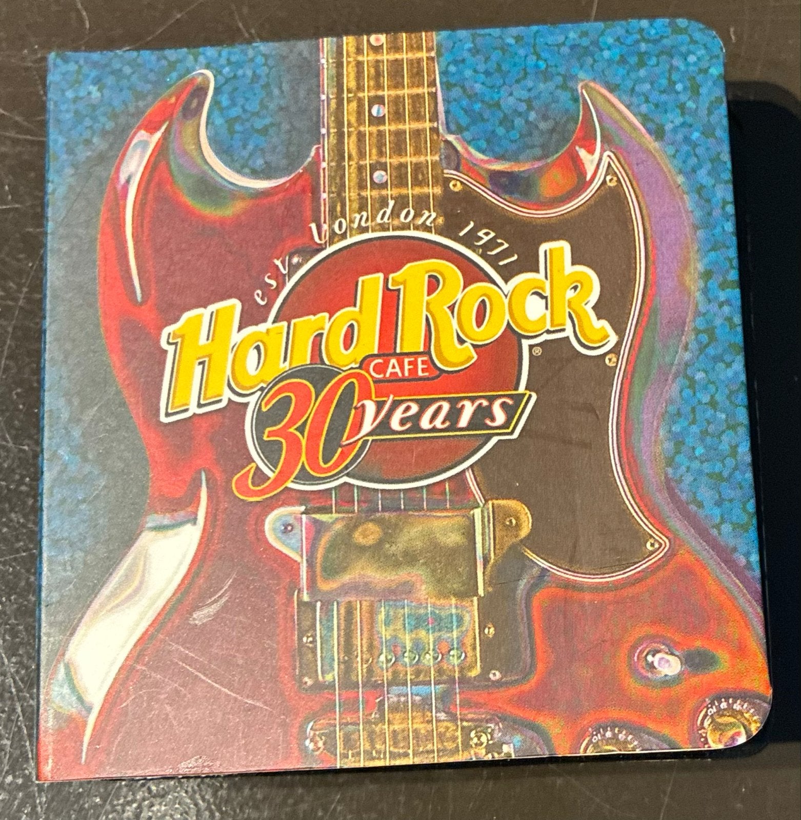 Hard Rock Cafe 30 Jaar Pin - London 1971 La Jolla, Ophalen of Verzenden, Zo goed als nieuw, Merk, Speldje of Pin
