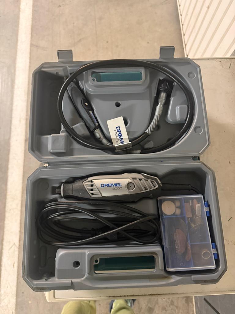 Dremel 3000 multitool set + flexibele as + accessoires, Ophalen of Verzenden, Zo goed als nieuw