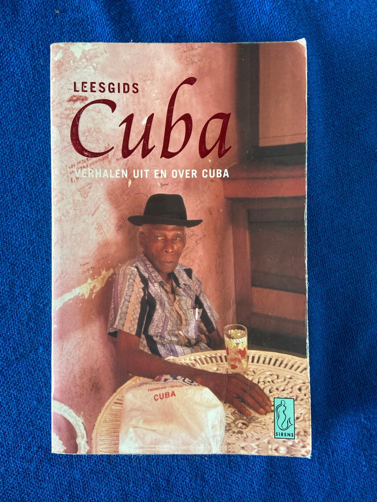 Leesgids Cuba Verhalen uit & over Cuba - Gids - Reisverhalen, Ophalen of Verzenden, Gelezen, Midden-Amerika