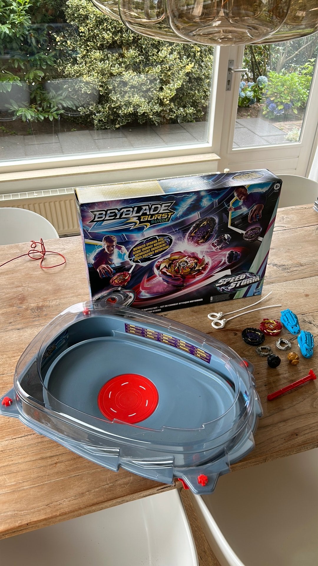 Beyblade burst surge strike battle set, Ophalen of Verzenden, Zo goed als nieuw, Jongen of Meisje
