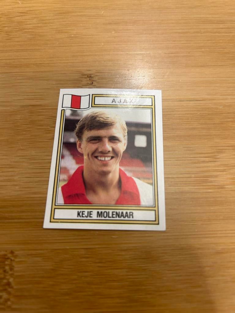 Panini Voetbal 83 Sticker Keje Molenaar Ajax, Verzamelen, Sportartikelen en Voetbal, Ophalen of Verzenden, Zo goed als nieuw, Ajax