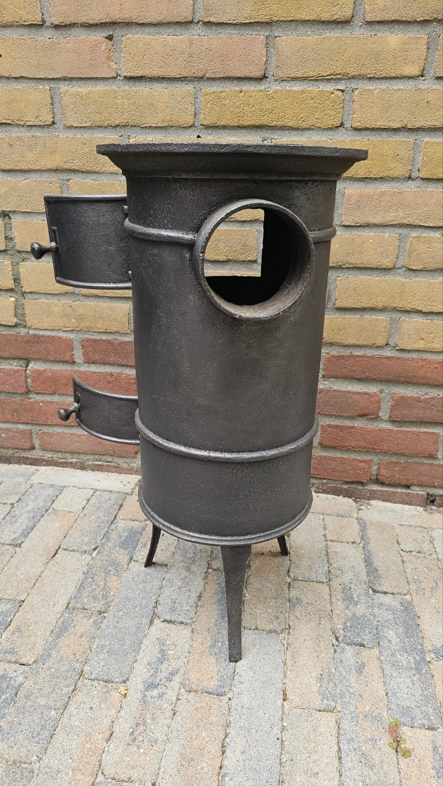 Antieke gietijzeren potkachel, Potkachel, Gebruikt, Ophalen of Verzenden, Vrijstaand