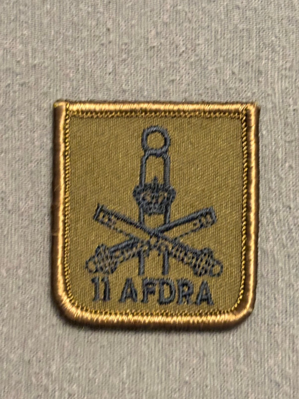 5x5 borst embleem 11 afdra, Verzenden, Landmacht, Nederland, Embleem of Badge