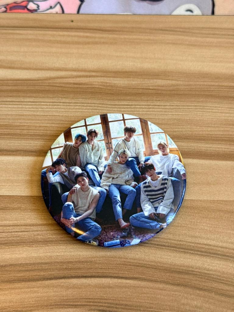 Stray Kids spiegeltje, Ophalen of Verzenden, Zo goed als nieuw, Foto of Kaart
