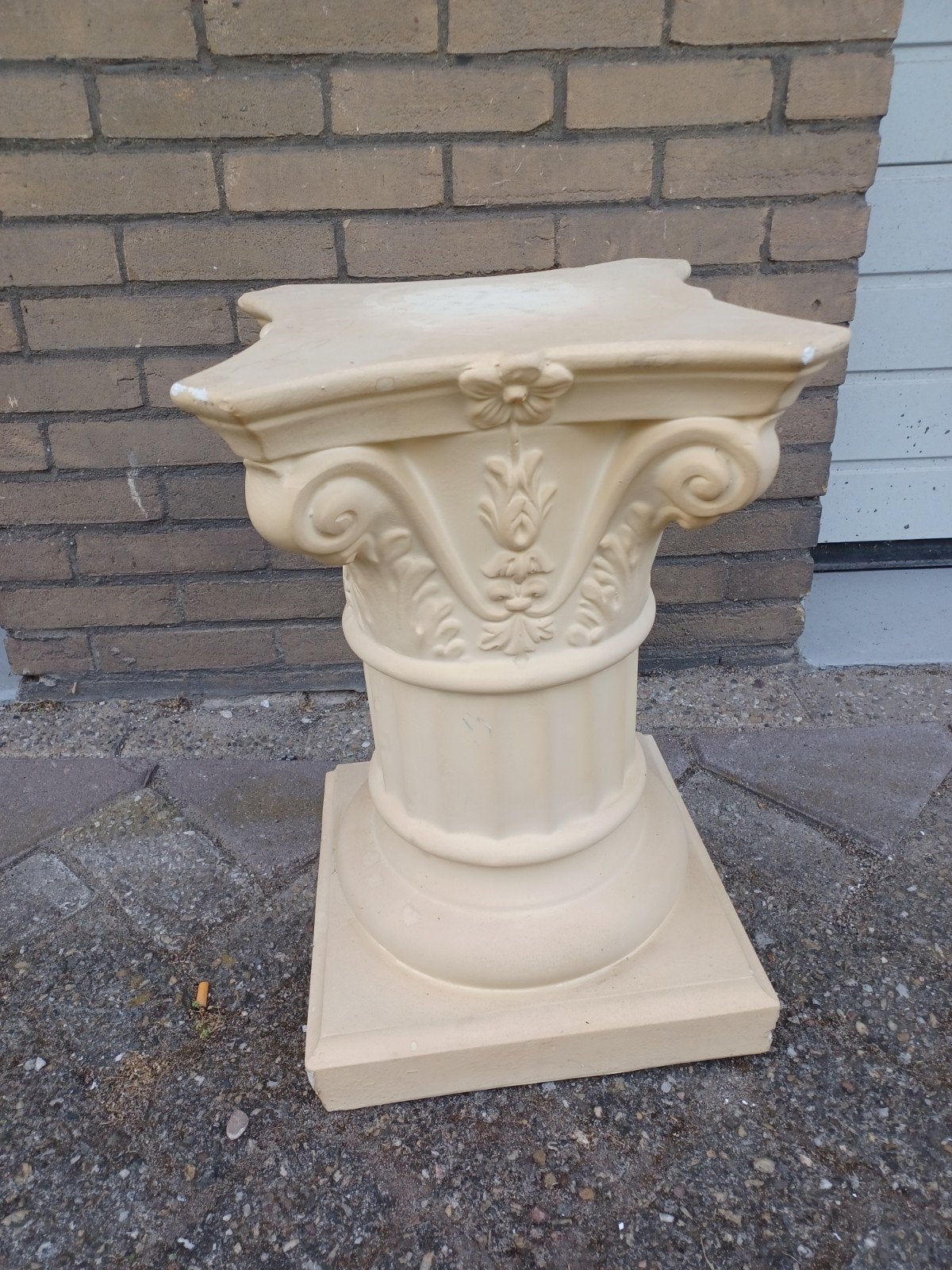 Decoratieve sokkel/zuil in klassieke stijl, Ophalen, Gebruikt
