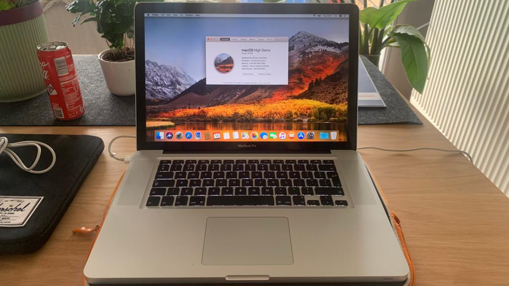 MacBook Pro 15" (mid 2010) - 2.4 GHz i5, 4GB RAM, Computers en Software, Apple Macbooks, Gebruikt, MacBook Pro, 15 inch, 2 tot 3 Ghz