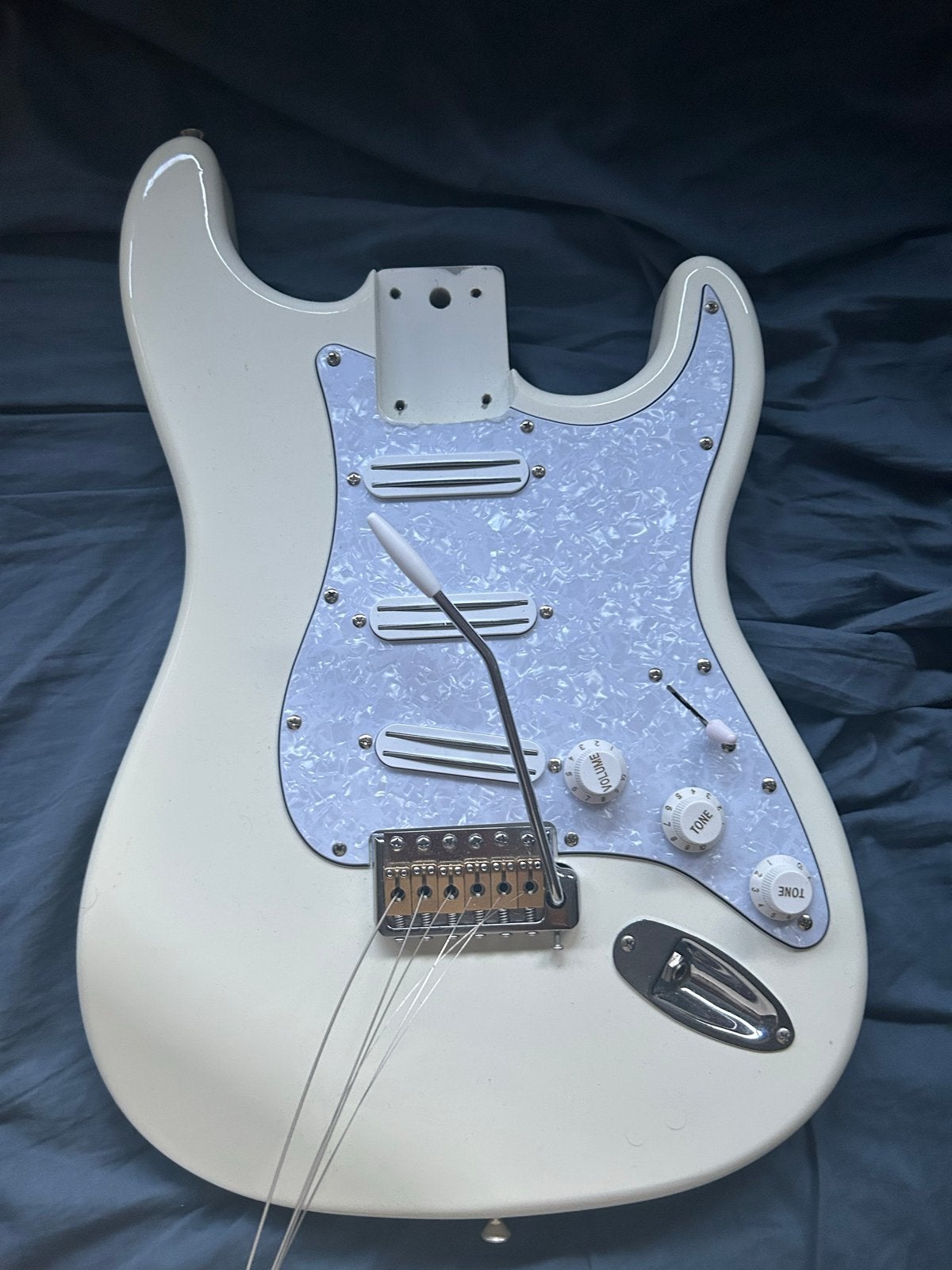 Squier Stratocaster Body, 3 hotrail pickups, wilkinson brug, Ophalen of Verzenden, Gebruikt, Solid body, Fender