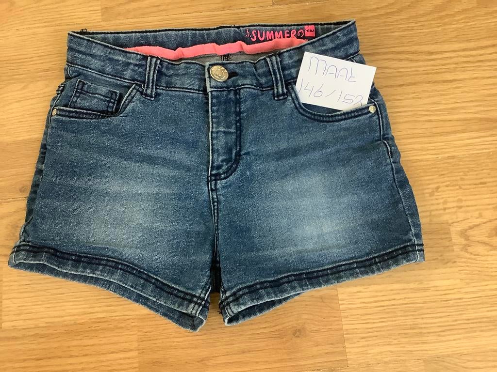 Mooie korte broek voor meisjes maat 146/152, Ophalen of Verzenden, Zo goed als nieuw, Maat 146