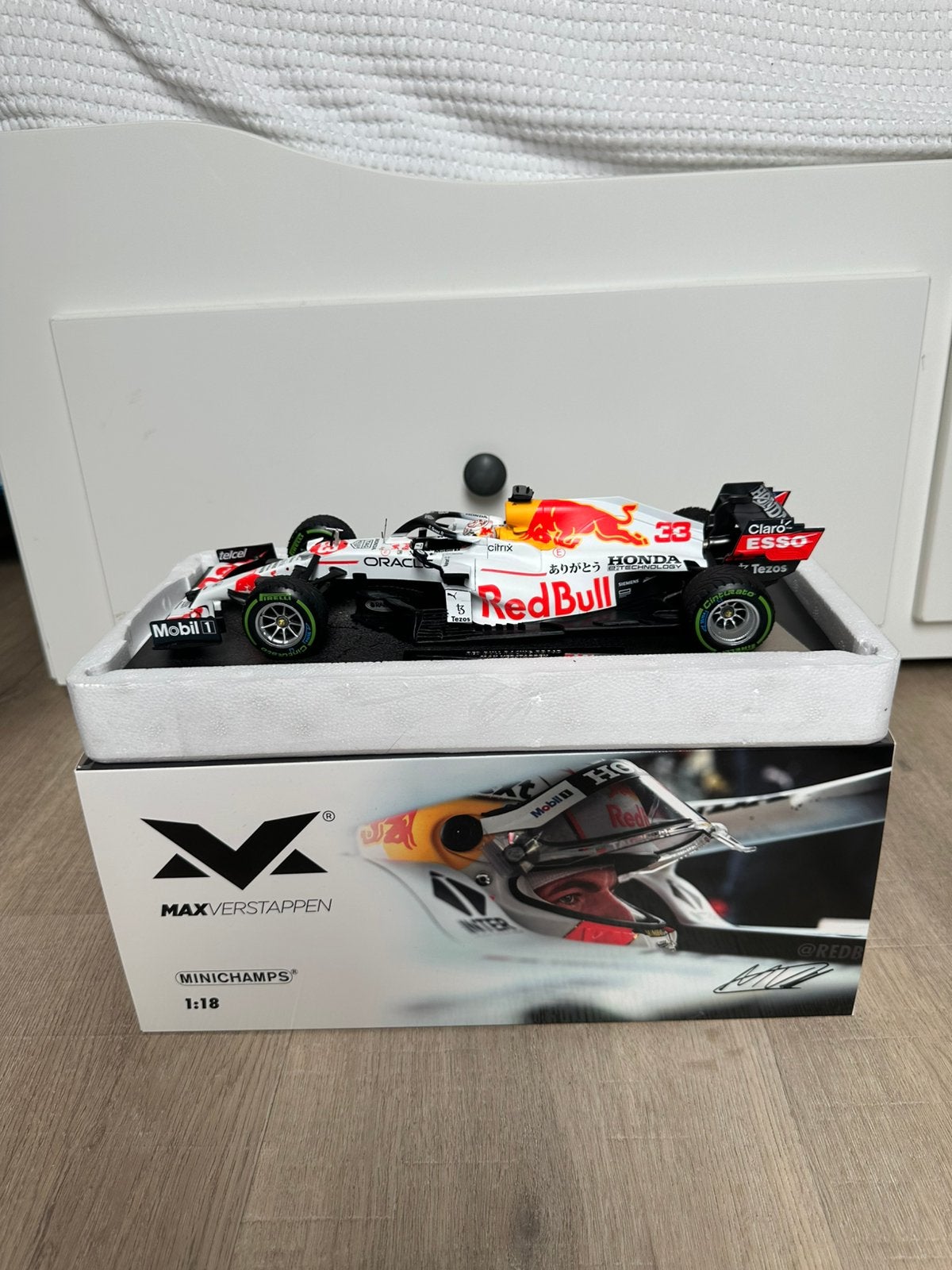 Minichamps - Max Verstappen 1:18 Arigato Turije 2021, Ophalen of Verzenden, Zo goed als nieuw, Formule 1