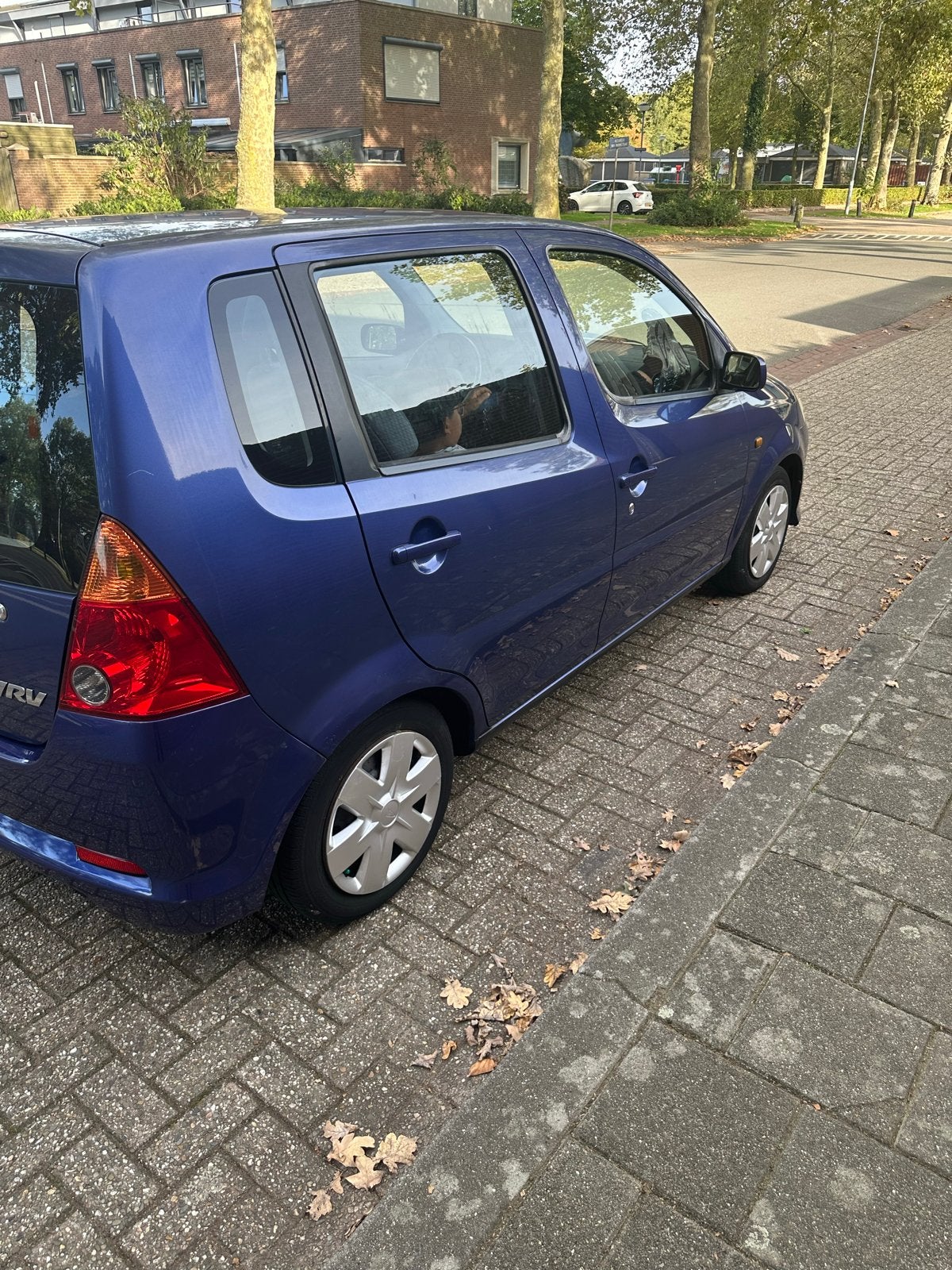 Automaat Daihatsu YRV 1.3 AUT2004 Blauw, Auto's, 15 km/l, 31 €/maand, Origineel Nederlands, 1000 kg