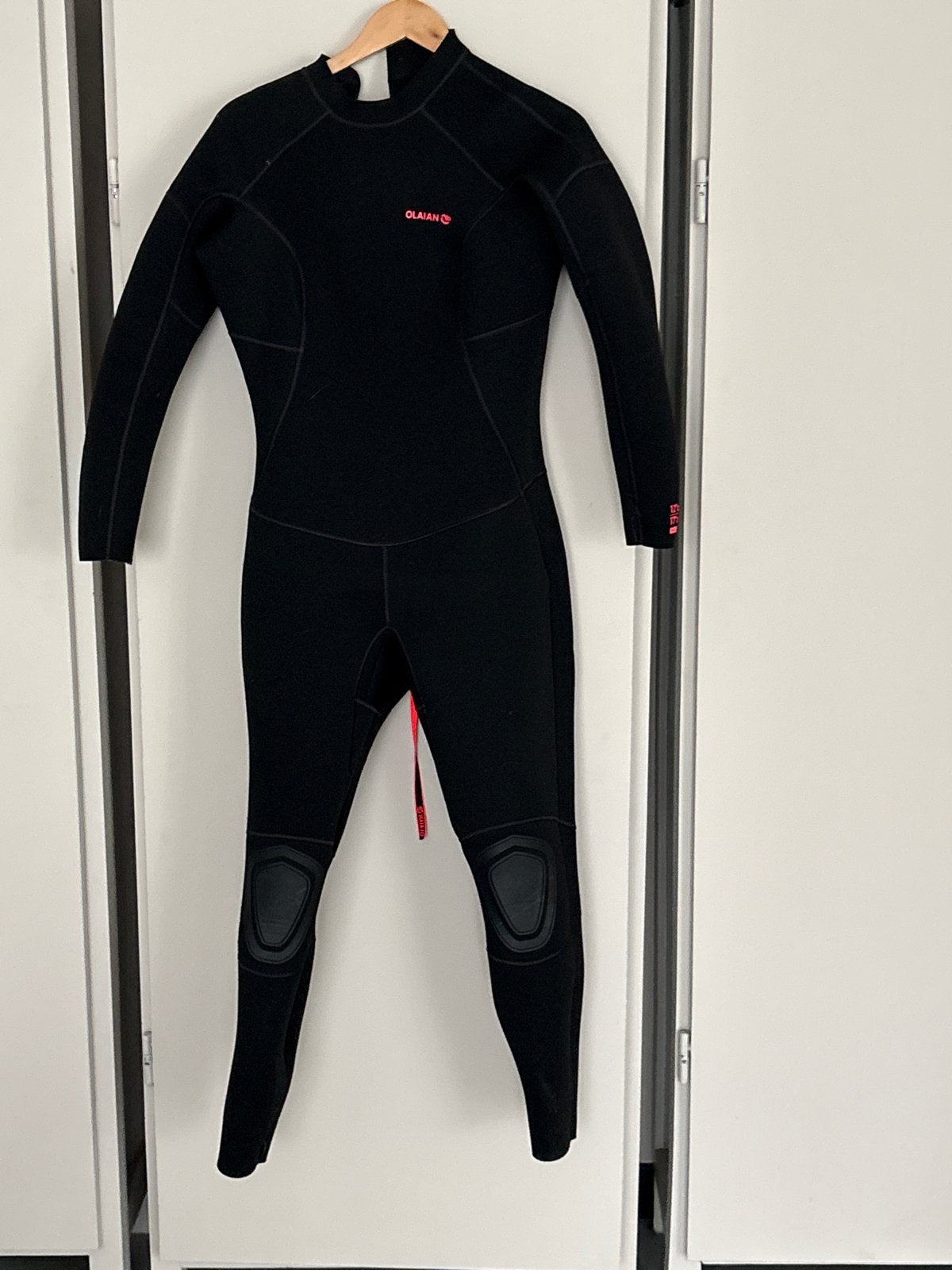 Olaian wetsuit Zwart - Maat m/l  2 stuks, Watersport en Boten, Ophalen of Verzenden, Zo goed als nieuw, Overige typen