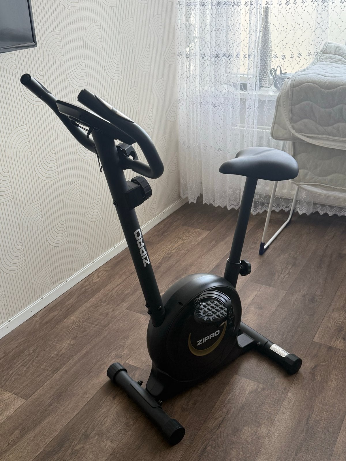 Zo goed als nieuwe Zipro Hometrainer, Ophalen of Verzenden, Zo goed als nieuw, Metaal, Benen