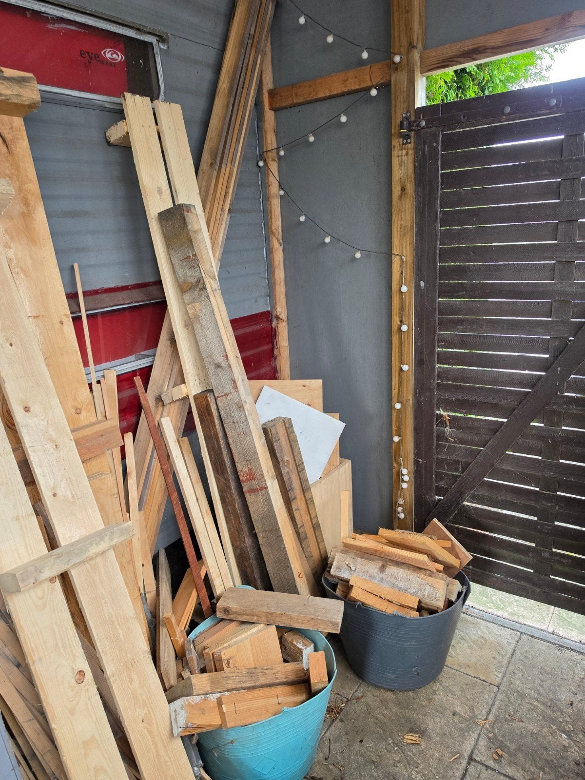 Partij vurenhout / Bouwhout / Plaatmateriaal, Ophalen, Minder dan 25 mm, Pallet, Minder dan 200 cm
