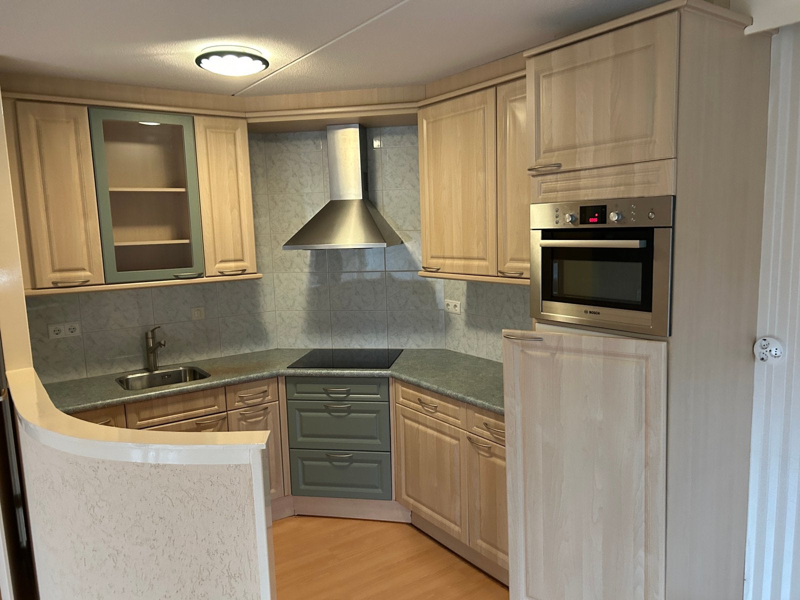 Keuken apparatuur gratis!, Huis en Inrichting, Ophalen, Zo goed als nieuw, Hoekkeuken