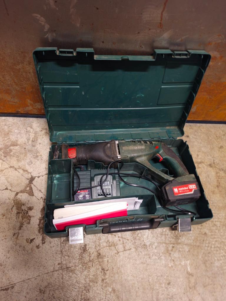 Metabo ASE18LTX 18v accu reciprozaag, Ophalen of Verzenden, Gebruikt