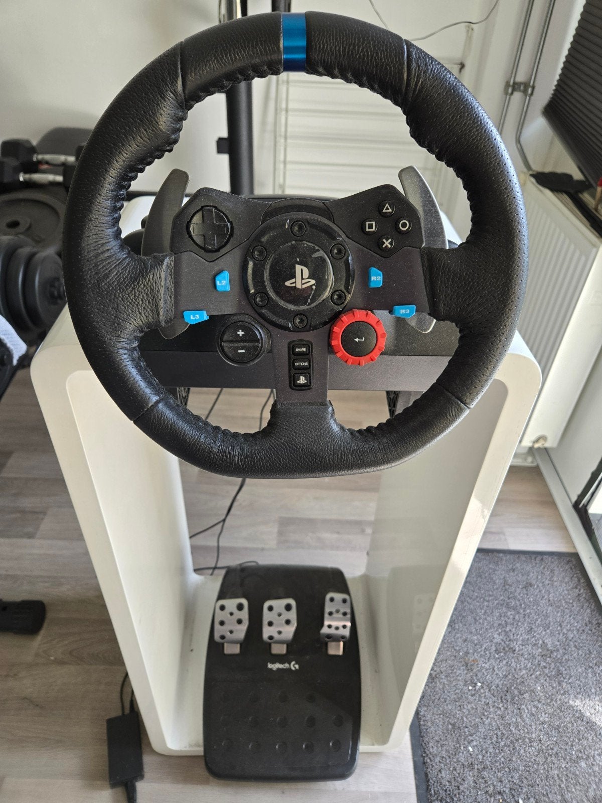 Logitech Racestuur met Pedalen voor PlayStation en PC, Force feedback, Ophalen, Zo goed als nieuw, PlayStation